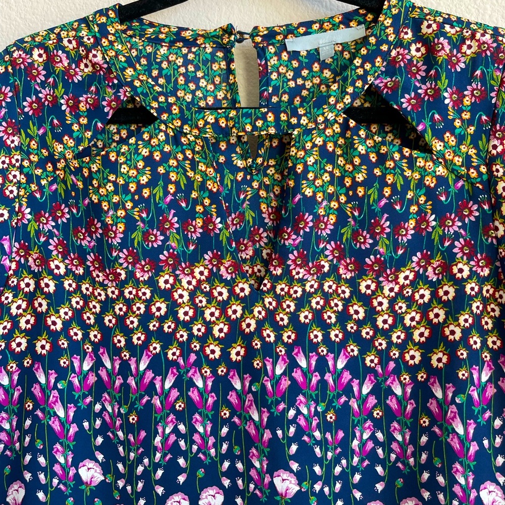 Floral pattern top - Picture 2 of 4